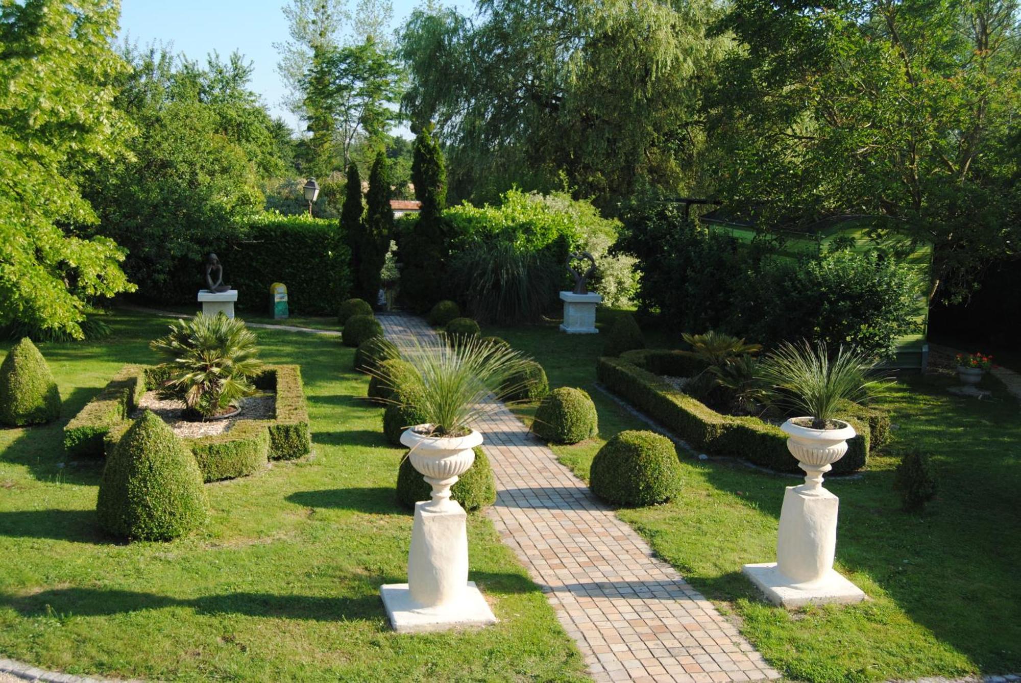 Les Insolites Du Grand Logis Marchais  الغرفة الصورة
